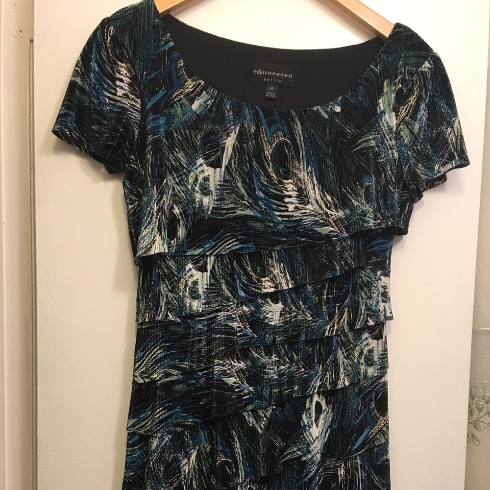Women Layer blue/green dress size 4 Petite